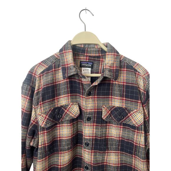 PATAGONIA M'S FJORRD MENS LONG SLEEVE BUTTON DOWN FLANNEL PLAID WARM SHIRT SZ M - Picture 4 of 13